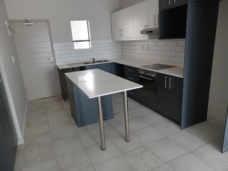 To Let 2 Bedroom Property for Rent in Burgundy Estate Western Cape